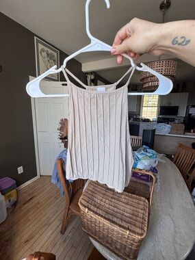 Colsie Beige Ribbed Cropped Camisole